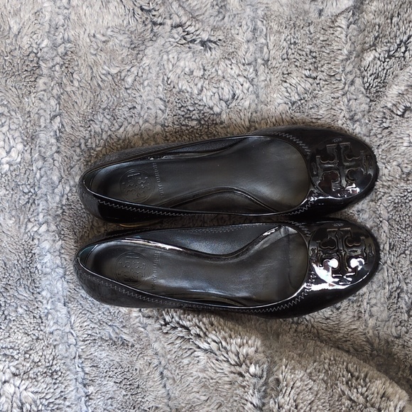 Tory Burch Amy patent leather block heel pumps Women's Sz 8.5 - Picture 2 of 5